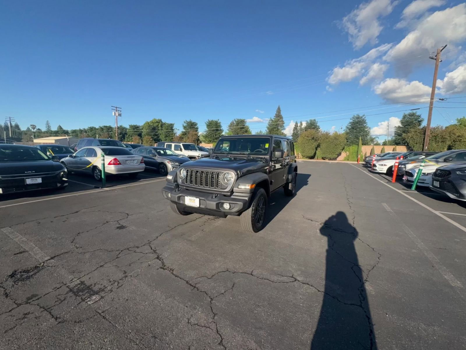 Used 2025 Jeep Wrangler Sport S AWD/4WD image 16