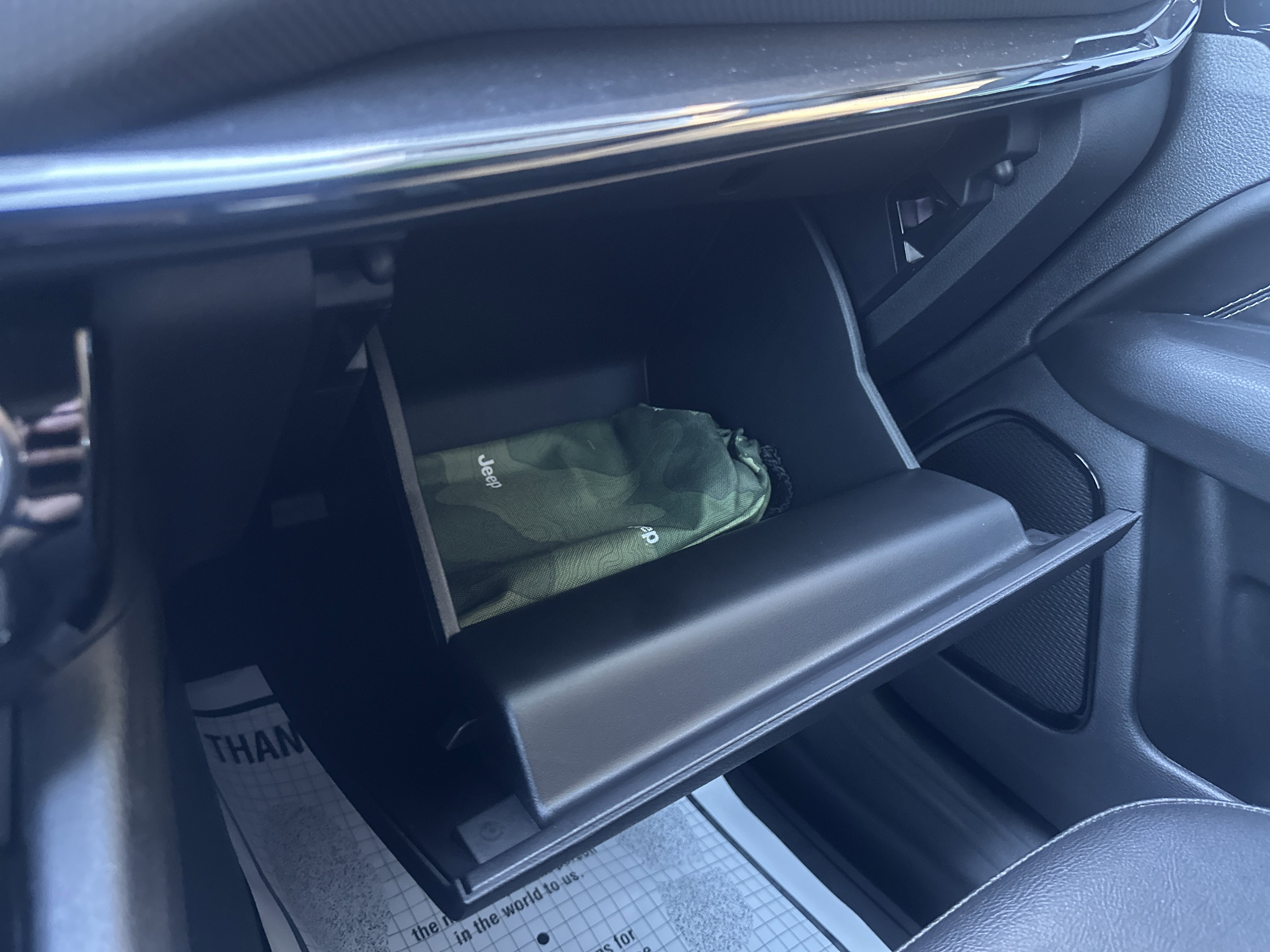 Used 2024 Jeep Compass Latitude w/ Convenience Group image 23