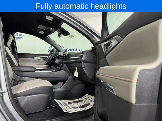 New 2026 Chevrolet Traverse LT w/ Driver Confidence Package image 18