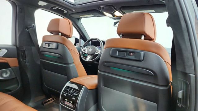Used 2023 BMW X5 M50i w/ Executive Package image 27