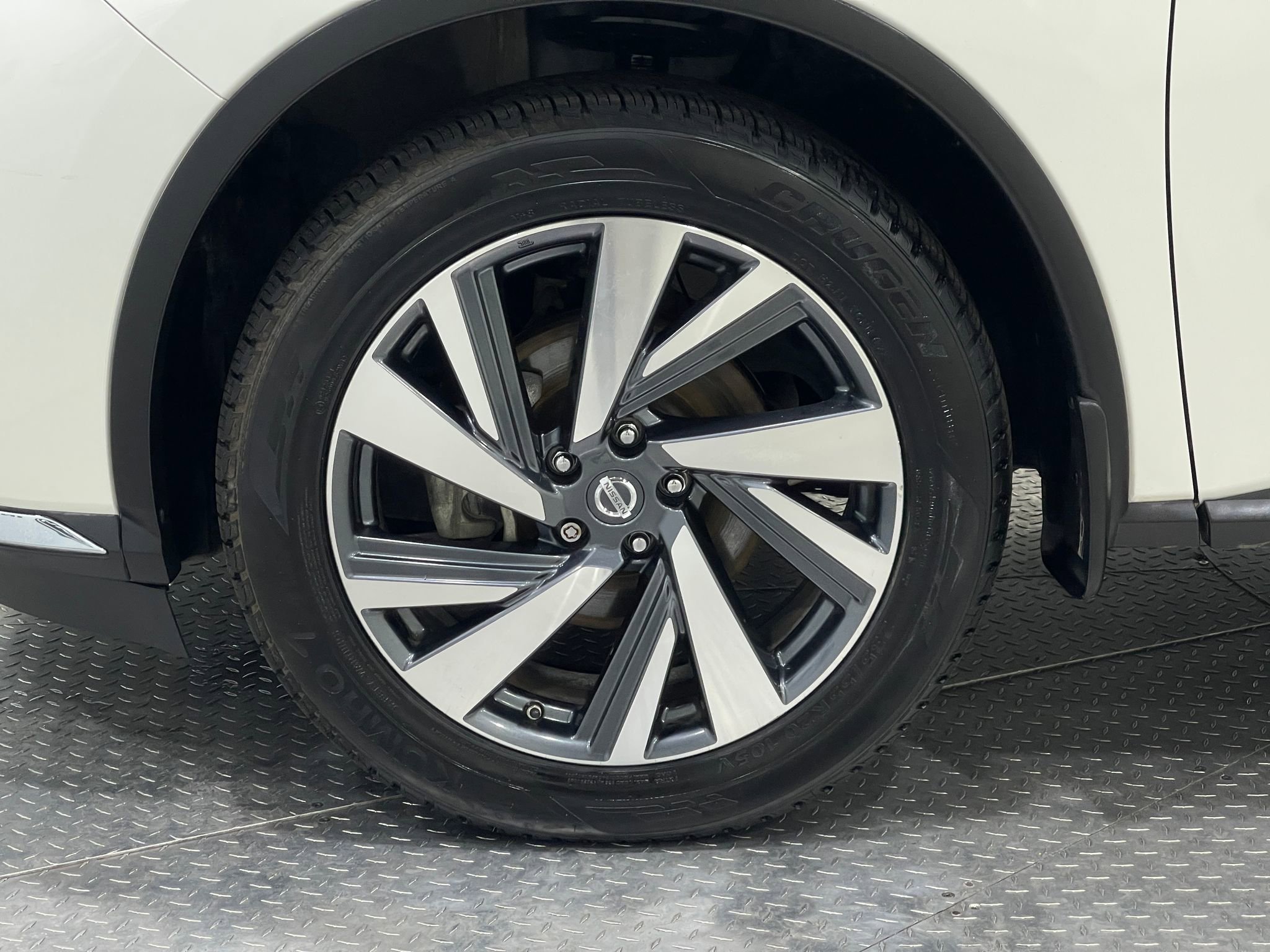 Used 2017 Nissan Murano Platinum w/ Platinum Technology Package FWD image 34