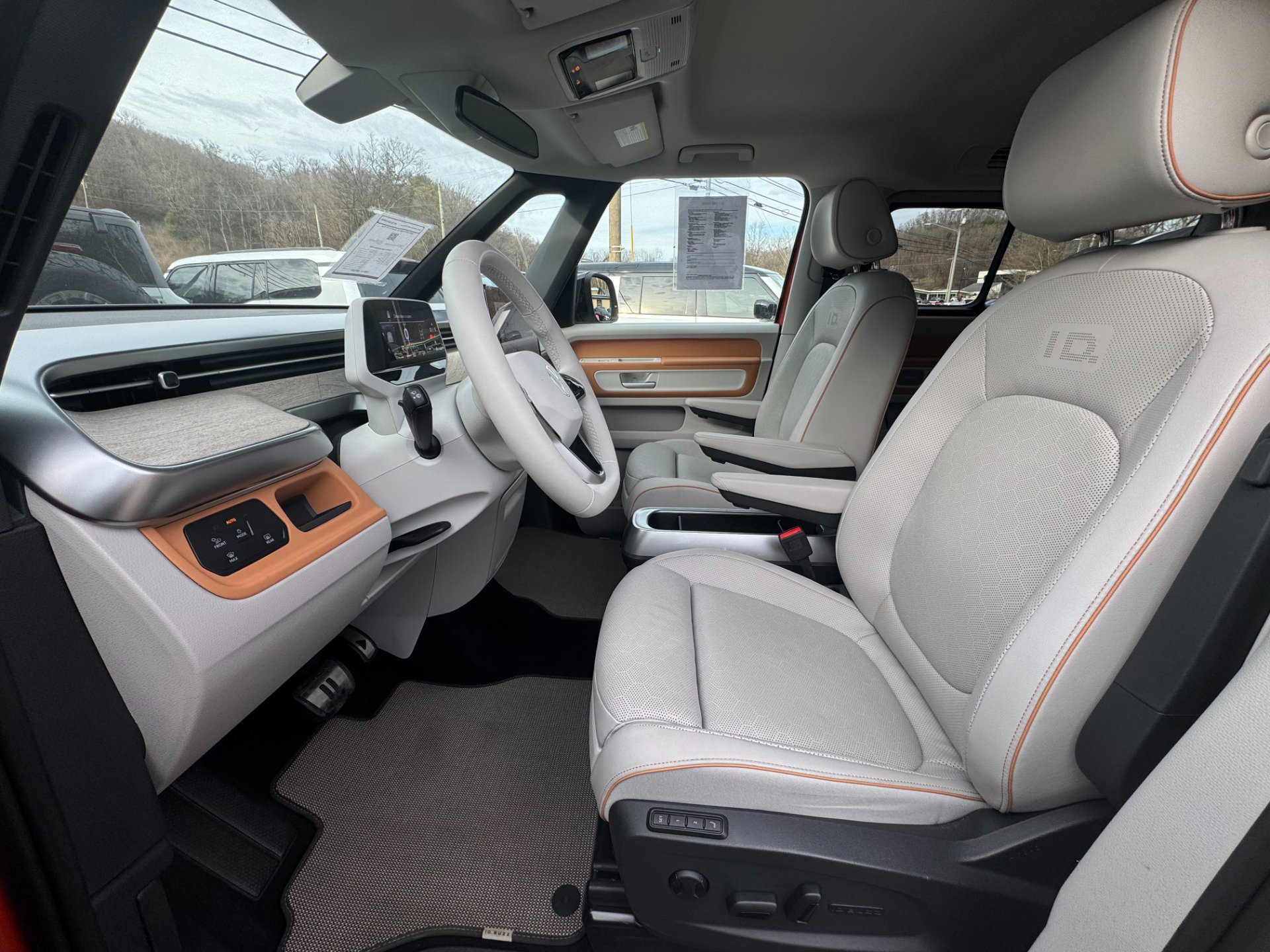 Used 2025 Volkswagen ID. Buzz Pro S Plus image 21