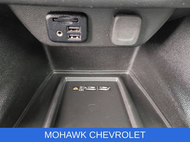 Used 2024 Chevrolet Traverse Premier w/ Redline Edition AWD/4WD image 36