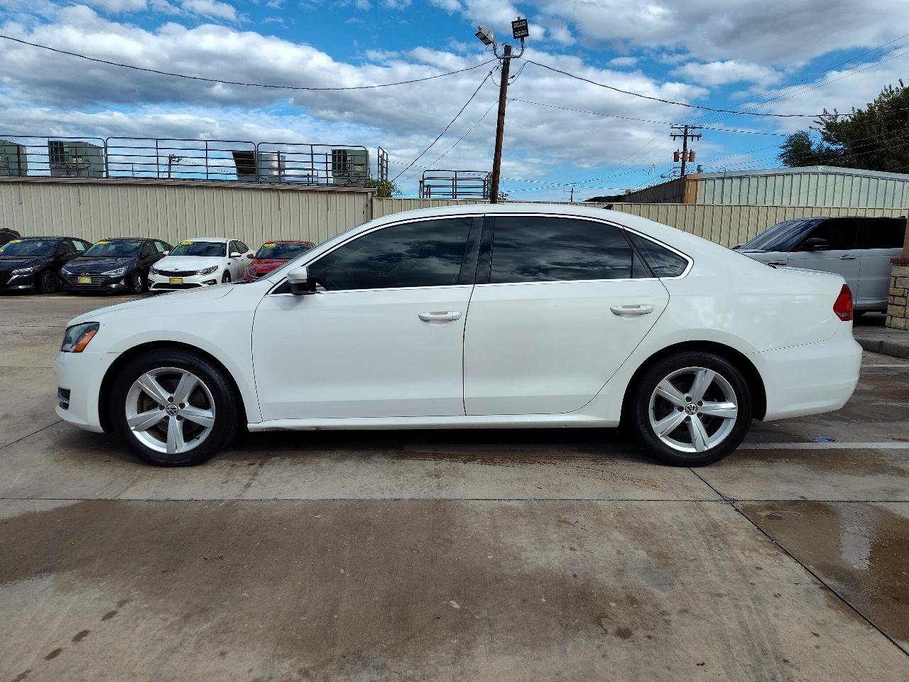 Used 2012 Volkswagen Passat 2.5 SE FWD image 7