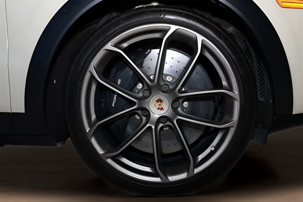 Used 2023 Porsche Cayenne Turbo GT image 43
