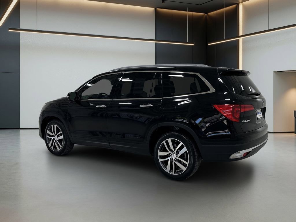 Used 2017 Honda Pilot Elite image 3