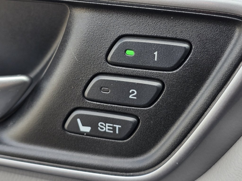 Used 2017 Honda CR-V EX-L image 17