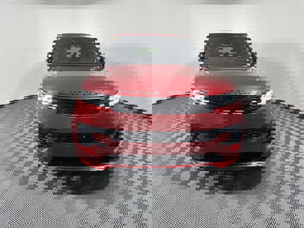 Used 2024 Land Rover Range Rover Sport Dynamic SE image 3