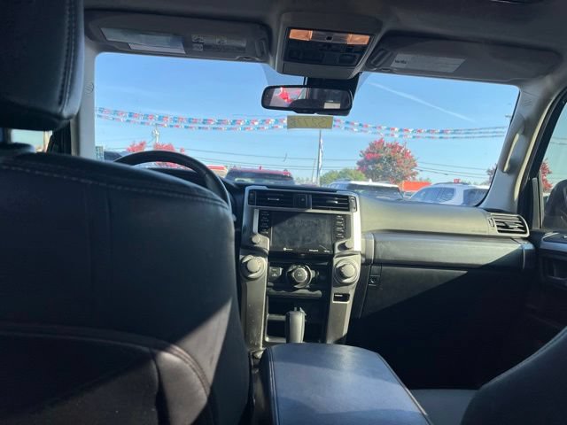 Used 2022 Toyota 4Runner SR5 Premium w/ Moonroof Package RWD image 7