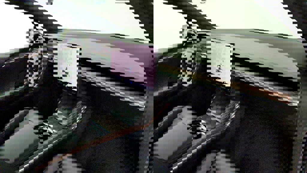 Used 2024 Tesla Model X image 30