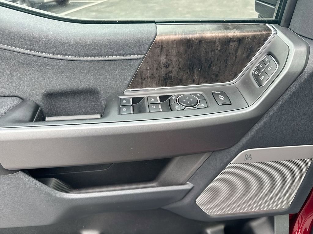 New 2026 Ford F250 Lariat w/ Black Appearance Package image 22