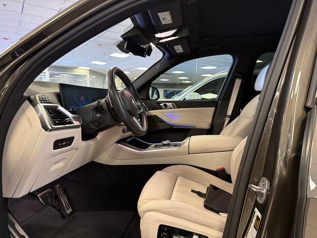 Certified 2024 BMW X5 sDrive40i w/ Executive Package RWD image 4