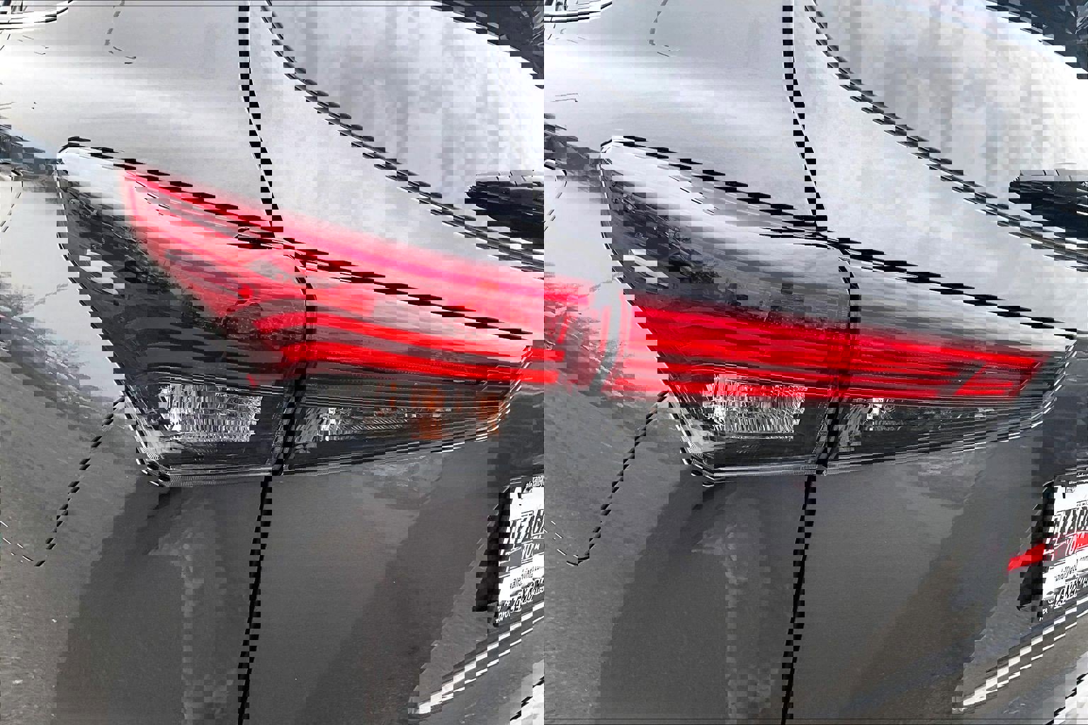 Used 2023 Toyota Highlander Limited image 29