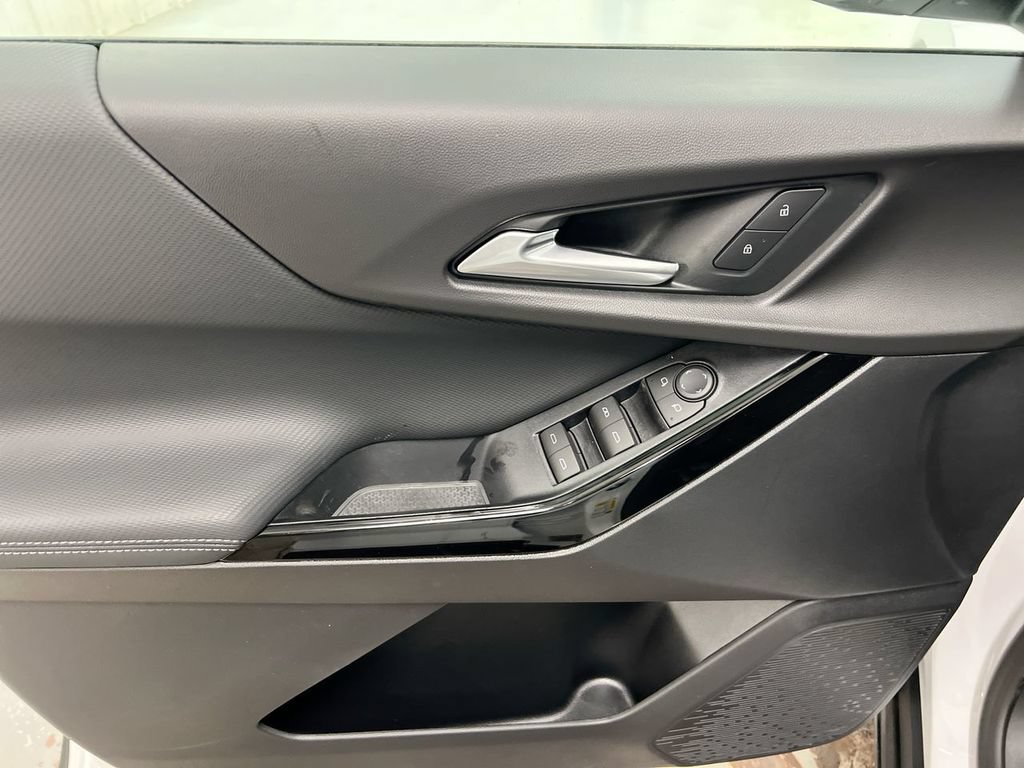 New 2026 Chevrolet Equinox LT FWD image 21