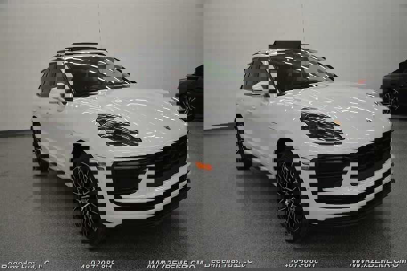 Used 2024 Porsche Macan w/ Premium Plus Package image 7