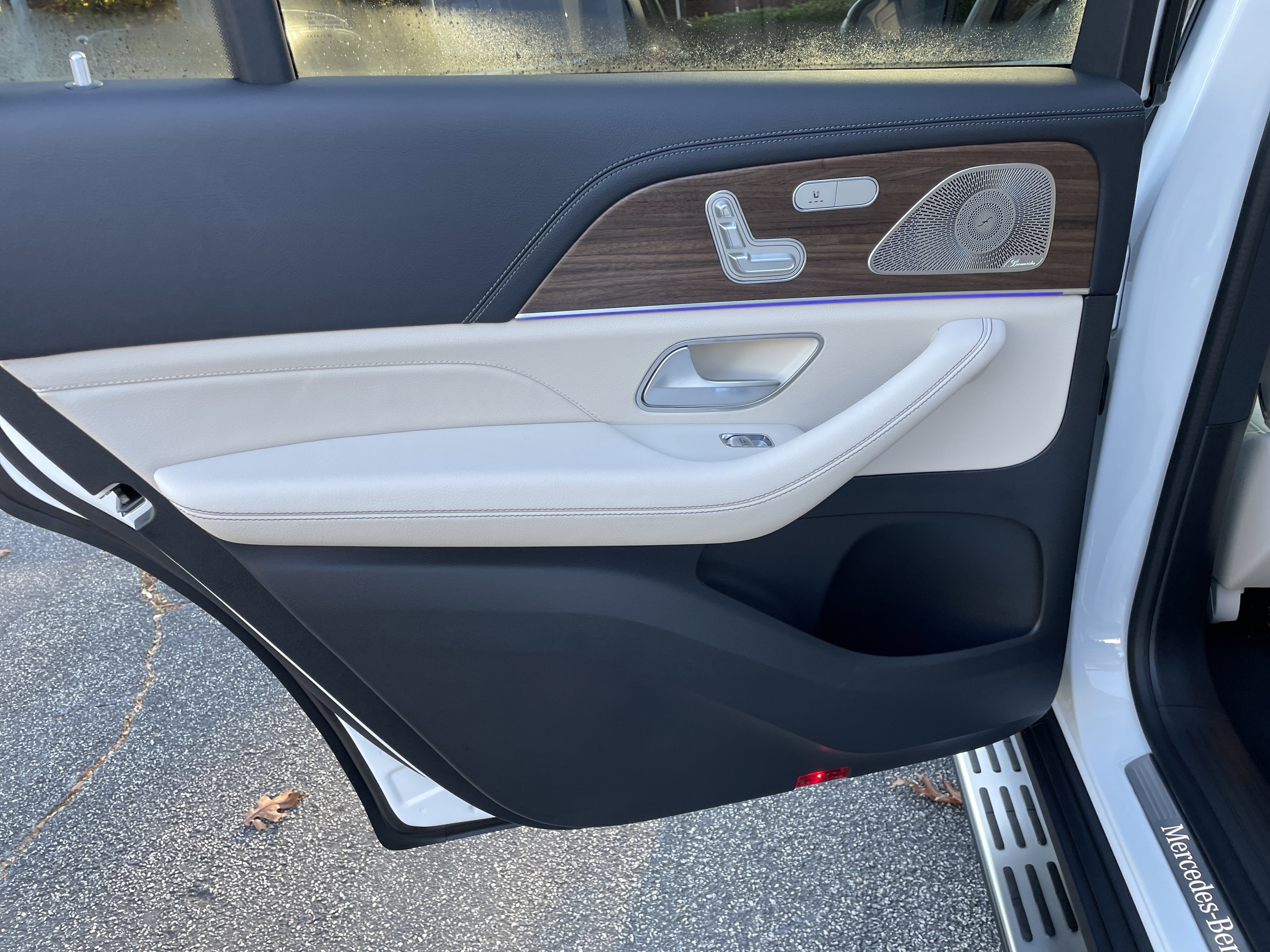 New 2026 Mercedes-Benz GLS 580 4MATIC image 36