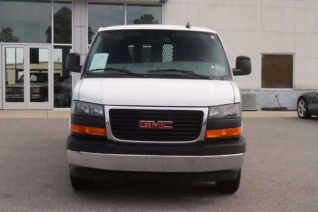 Used 2024 GMC Savana 2500 w/ Driver Convenience Package RWD image 2