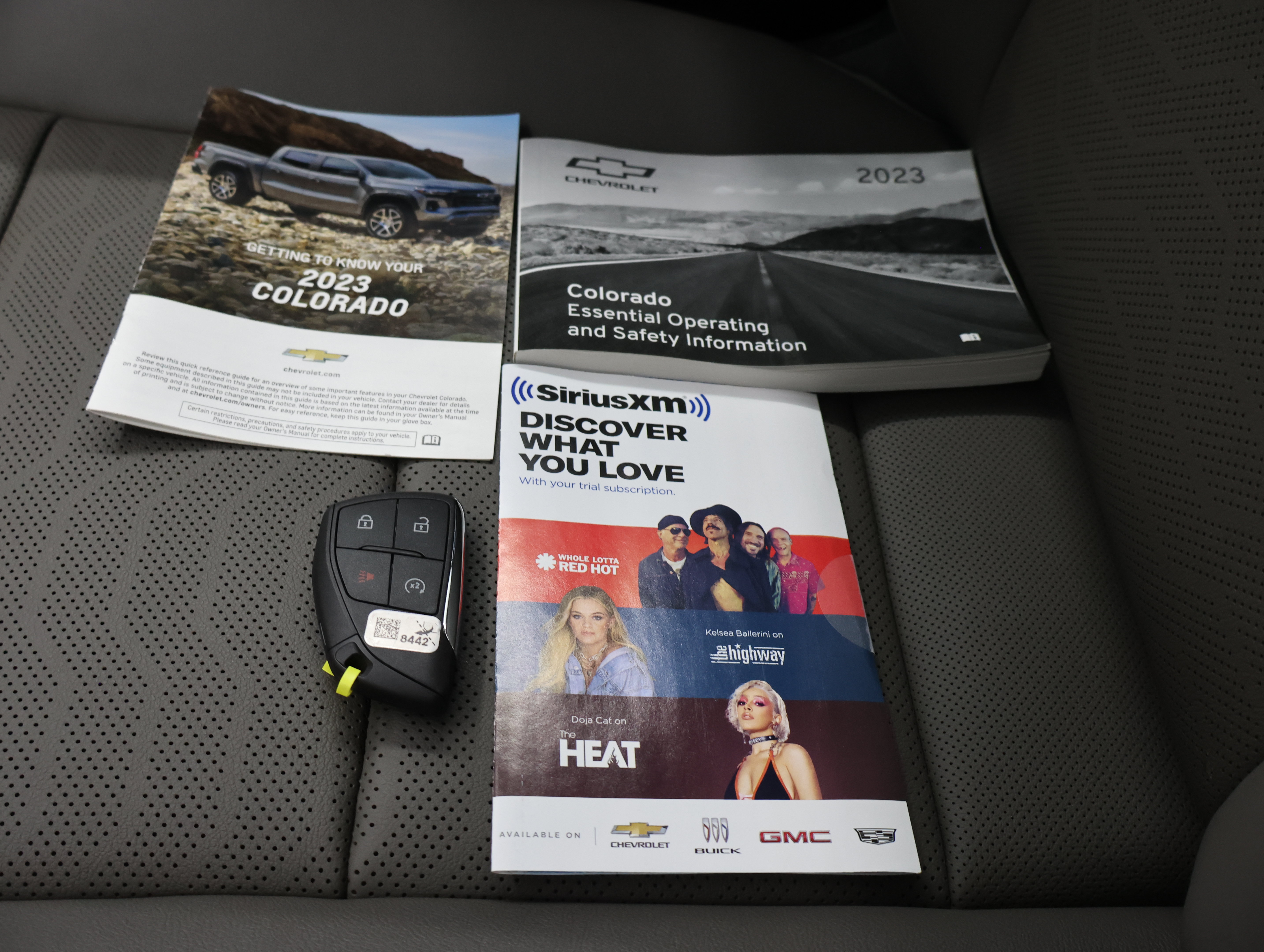 Used 2023 Chevrolet Colorado ZR2 w/ ZR2 Convenience Package III AWD/4WD image 64