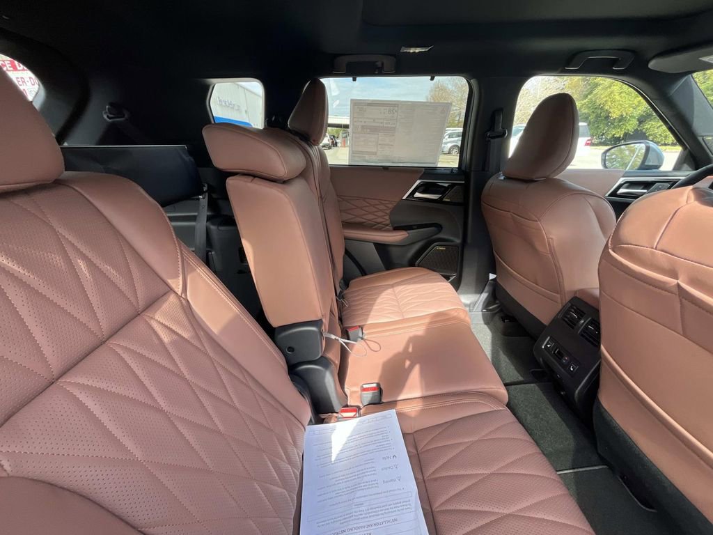New 2026 Mitsubishi Outlander SEL image 16