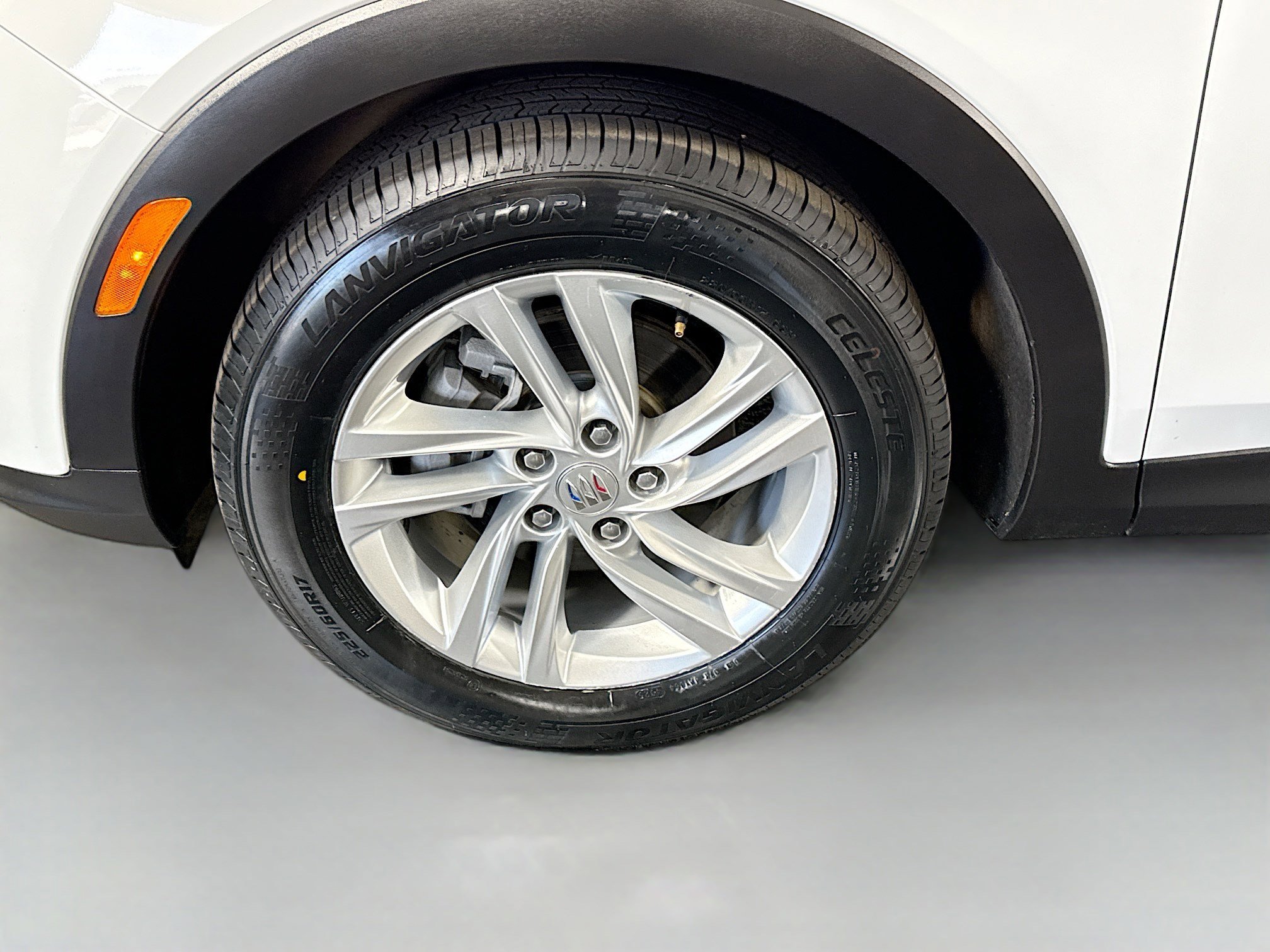 Used 2024 Buick Envista Preferred FWD image 38