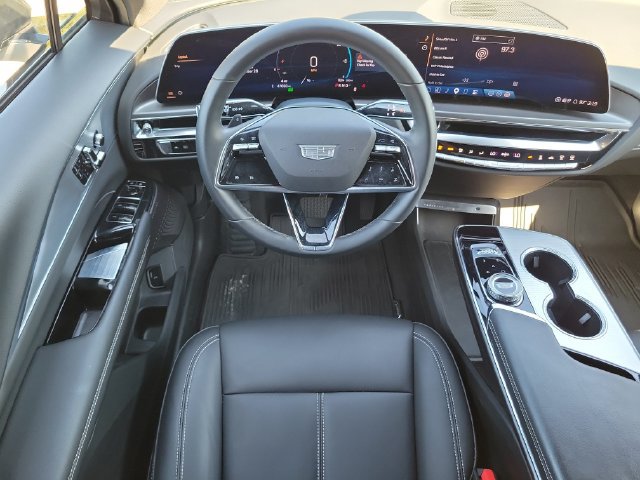 Certified 2024 Cadillac Lyriq Tech AWD/4WD image 10