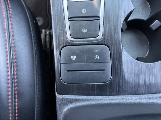 Used 2025 Ford Escape ST-Line Select AWD/4WD image 26