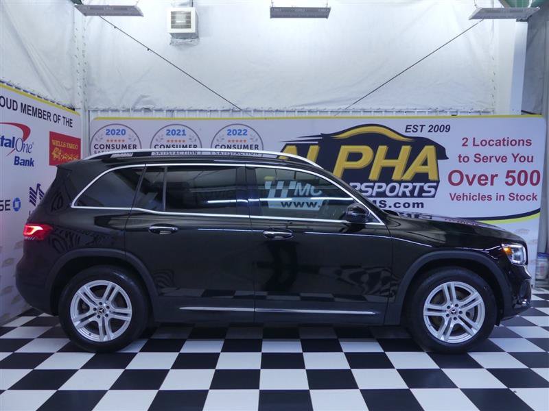 Used 2022 Mercedes-Benz GLB 250 4MATIC w/ Premium Package Lite image 29