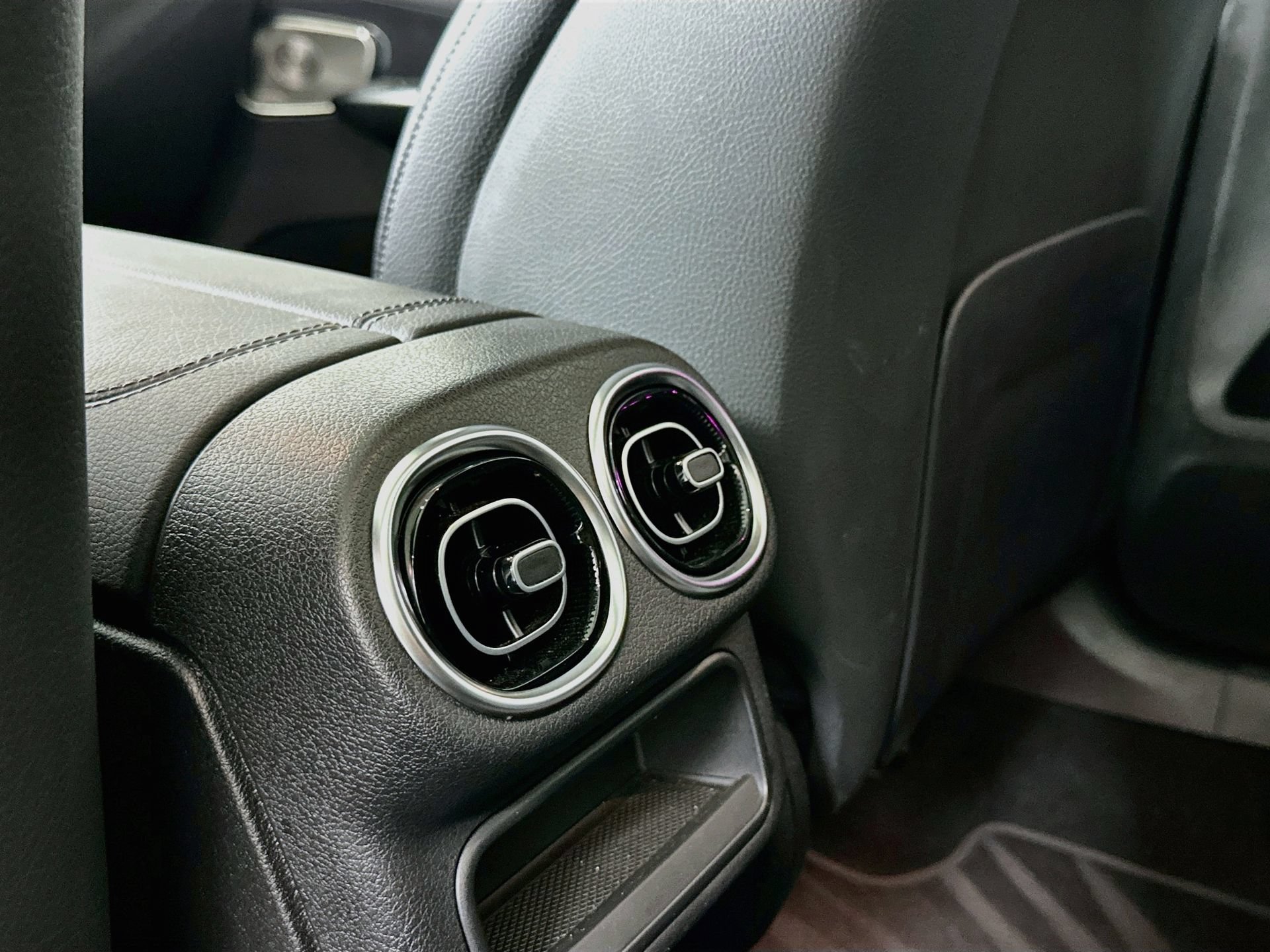 Certified 2024 Mercedes-Benz GLC 300 4MATIC image 28