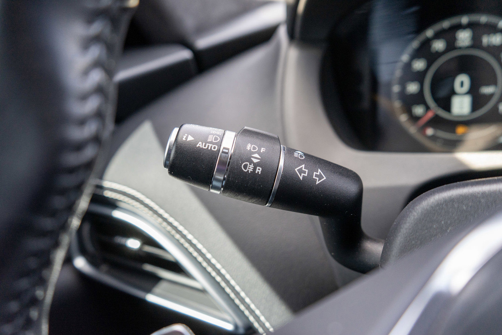 Used 2019 Jaguar F-PACE S AWD/4WD image 27