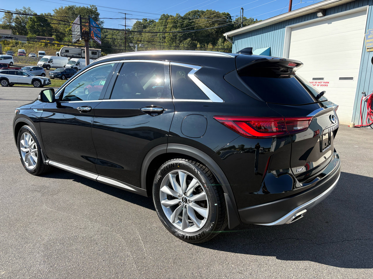 Used 2019 INFINITI QX50 Essential w/ Premium Heat Package image 3