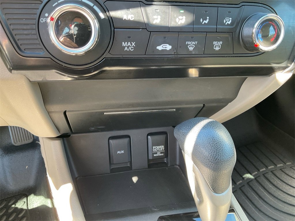 Used 2013 Honda Civic LX image 24