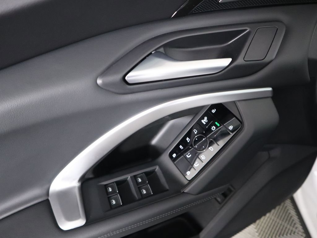 Used 2025 Audi Q5 Premium Plus w/ Premium Plus image 26