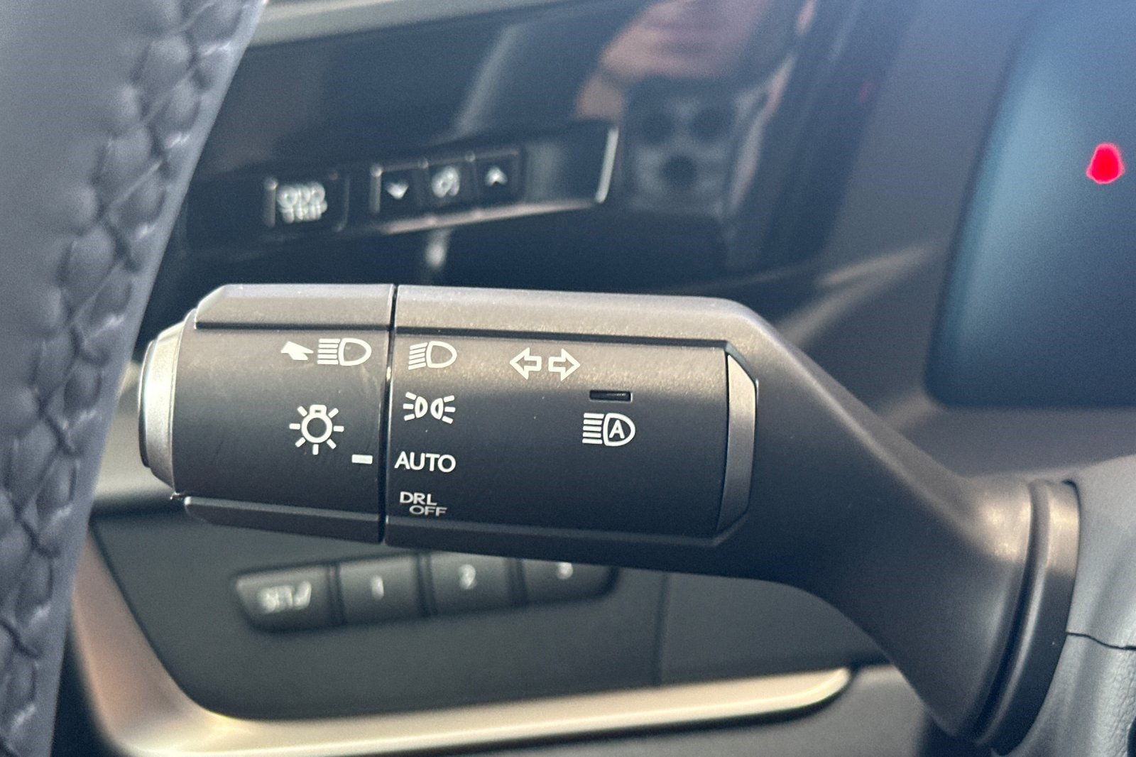 Certified 2023 Lexus RZ 450e Premium w/ Technology Package AWD/4WD image 31