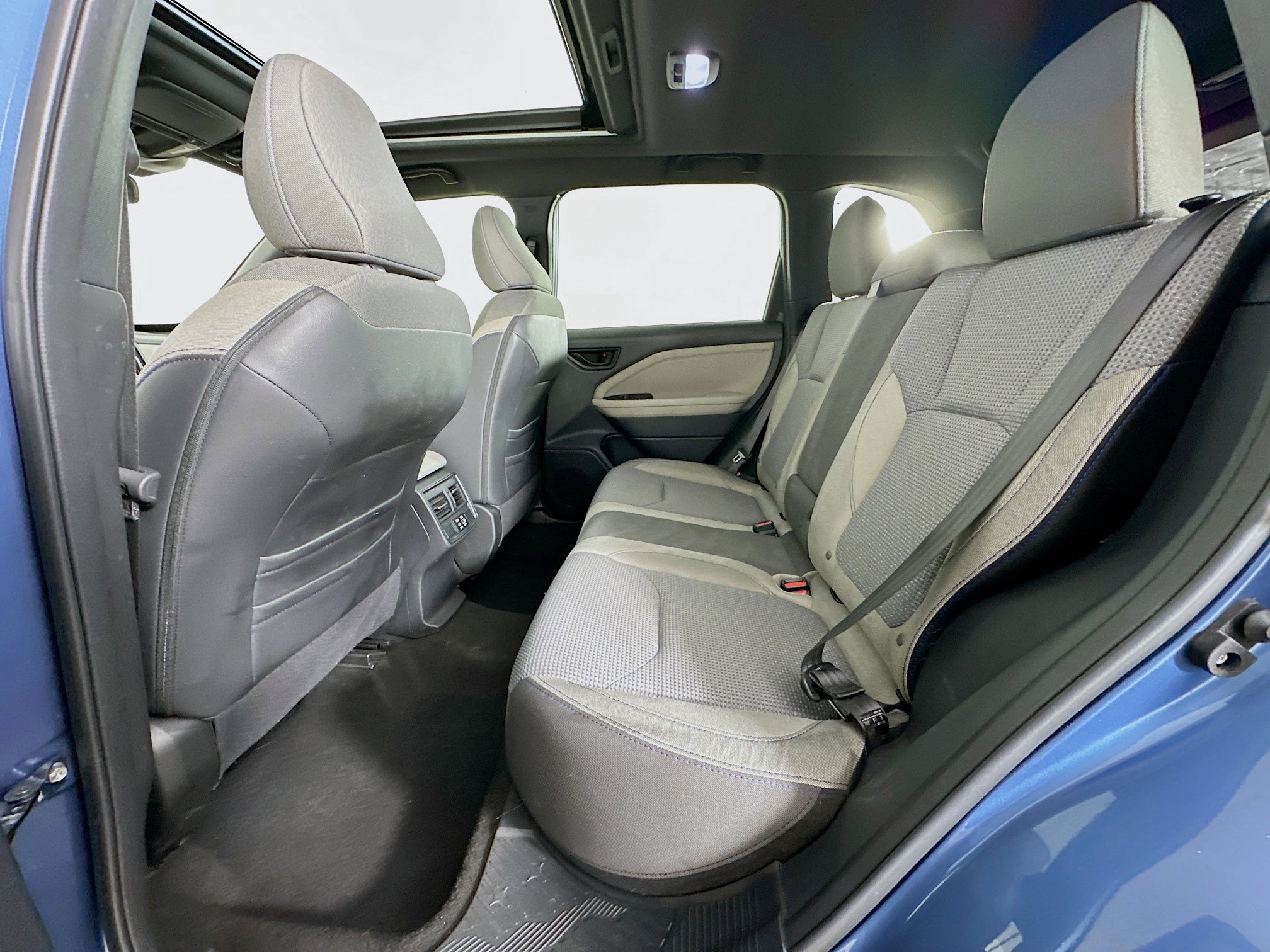 Used 2025 Subaru Forester Premium image 28