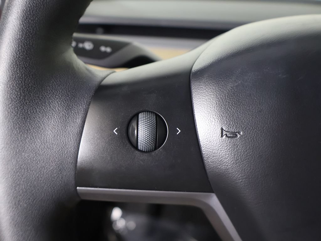 Used 2023 Tesla Model 3 Standard Range RWD image 37