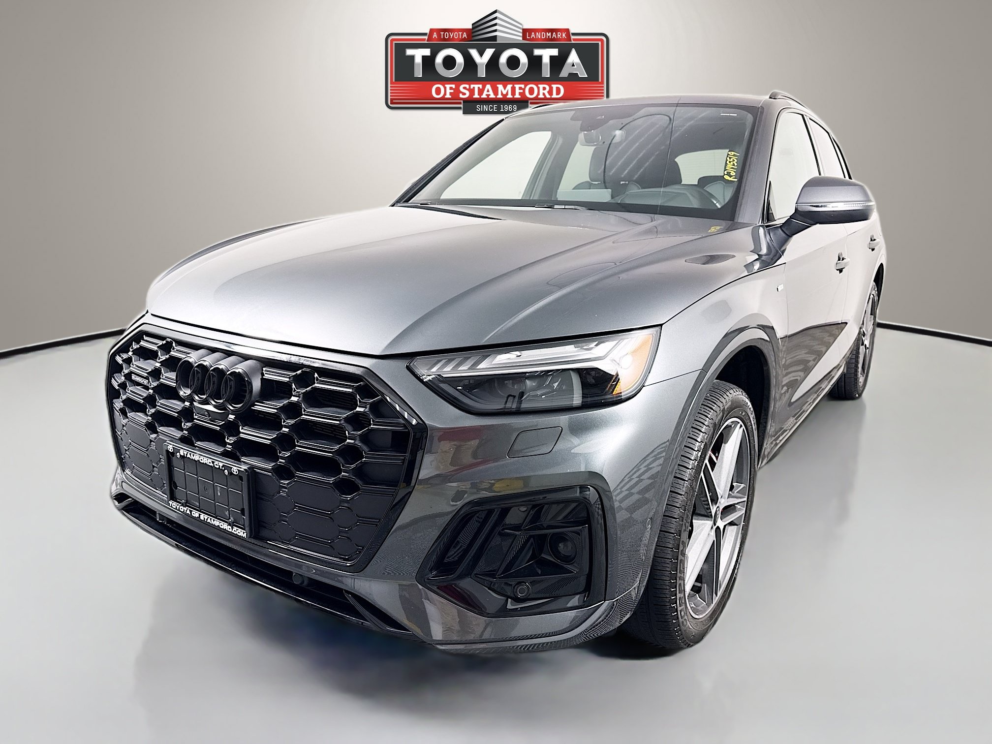 Used 2024 Audi Q5 e Prestige AWD/4WD image 3