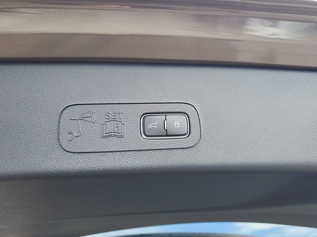 New 2025 Lincoln Aviator 2WD w/ Equipment Group 101A image 7