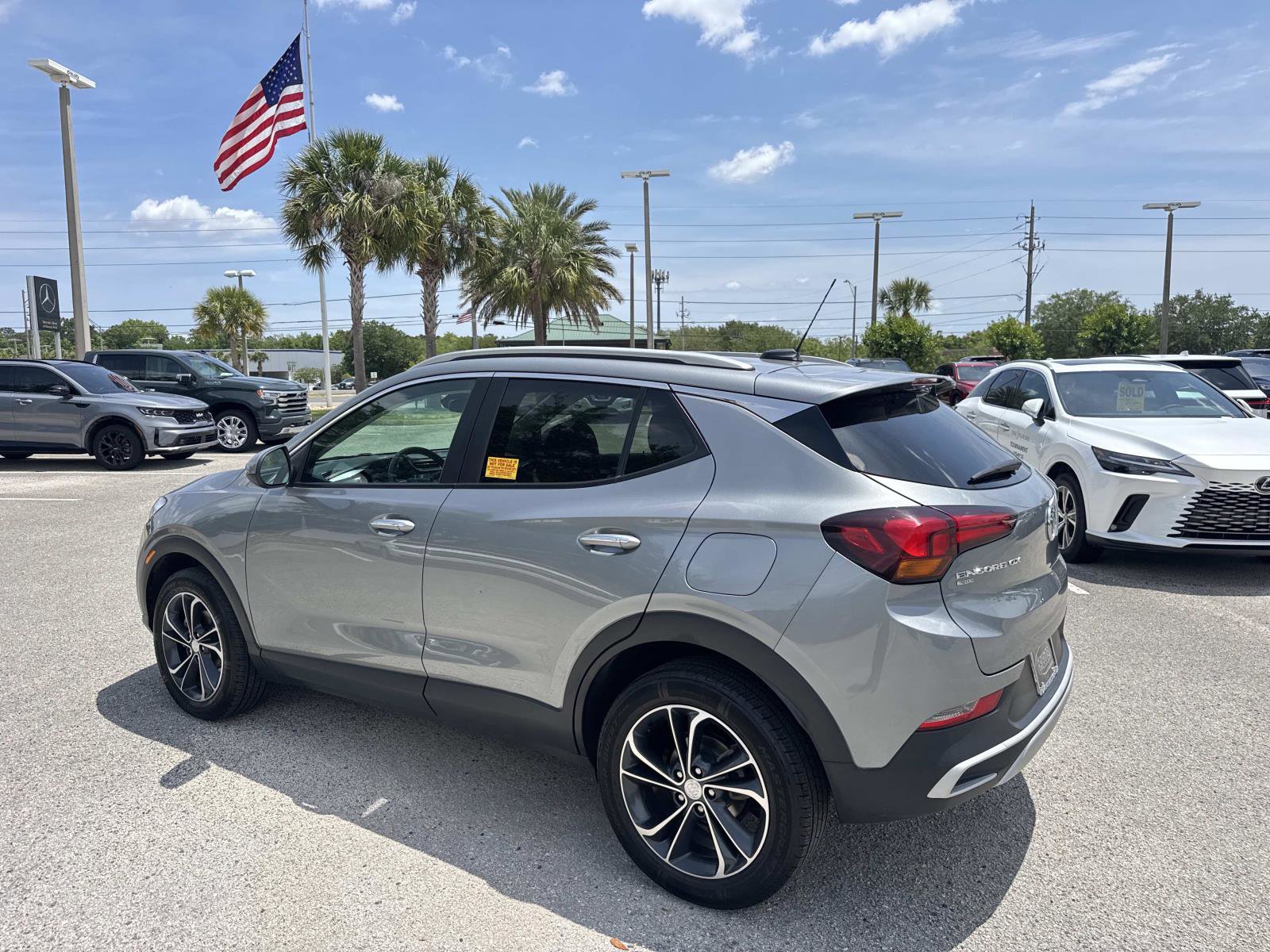 Used 2023 Buick Encore GX Select AWD/4WD image 5