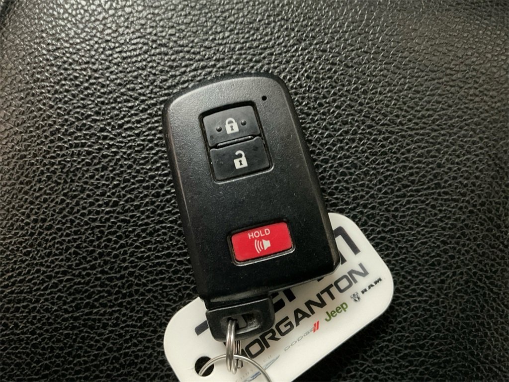 Used 2023 Toyota Tacoma TRD Off-Road image 30