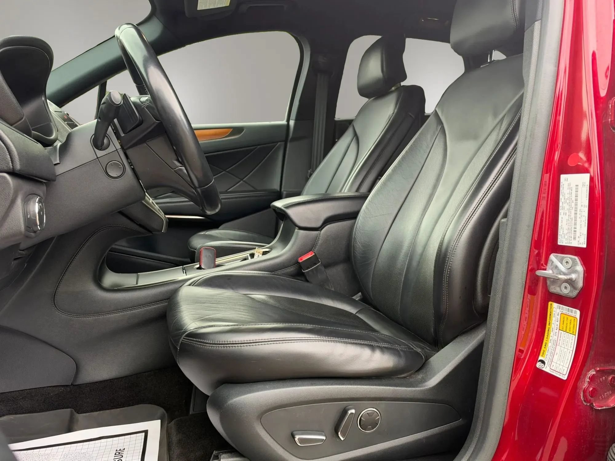 Used 2019 Lincoln MKC Select w/ Select Plus Package AWD/4WD image 18