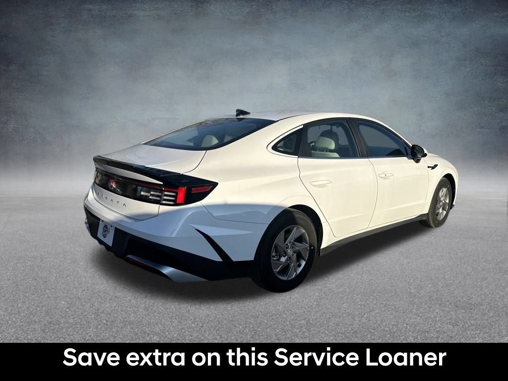 Used 2026 Hyundai Sonata SE FWD image 6