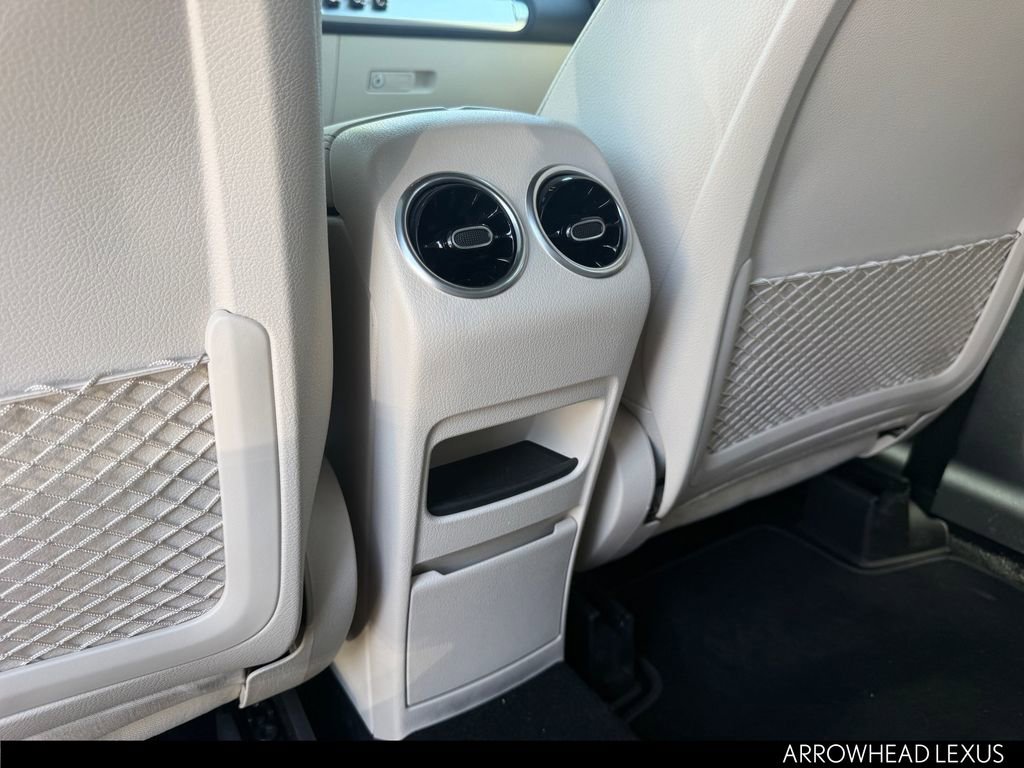 Used 2025 Mercedes-Benz GLB 250 image 26