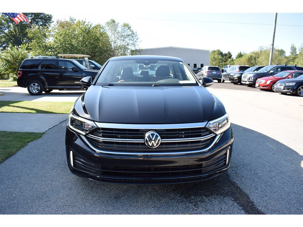 Used 2023 Volkswagen Jetta SEL image 8