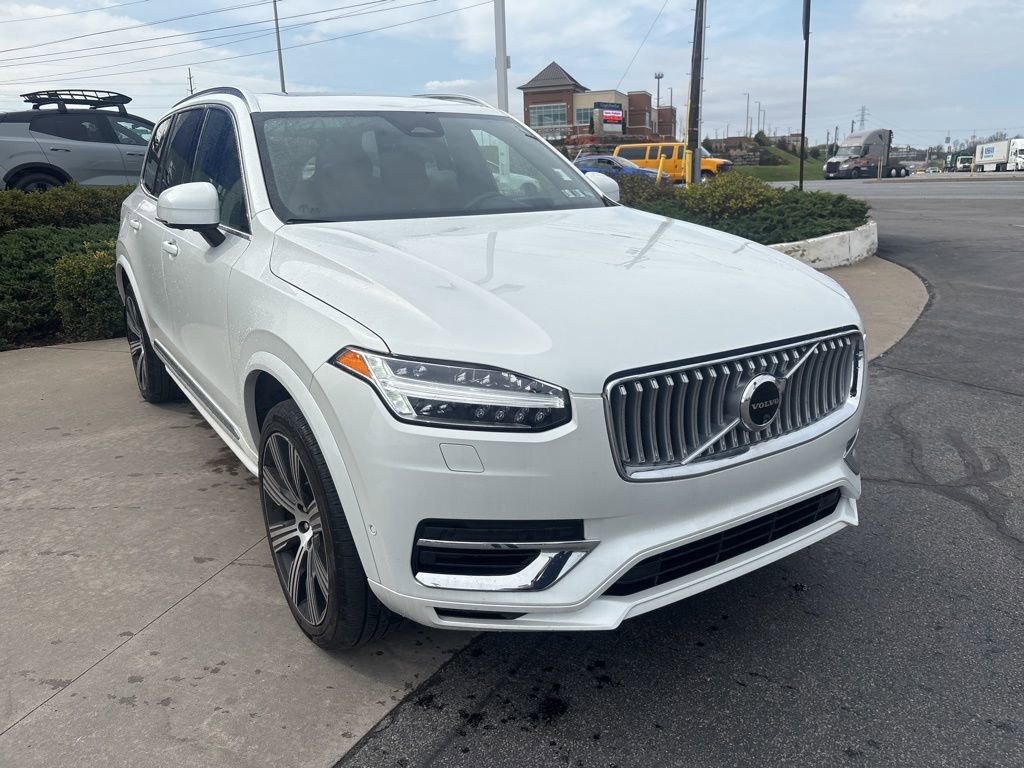 Certified 2024 Volvo XC90 T8 Ultimate w/ Protection Package Premier image 4