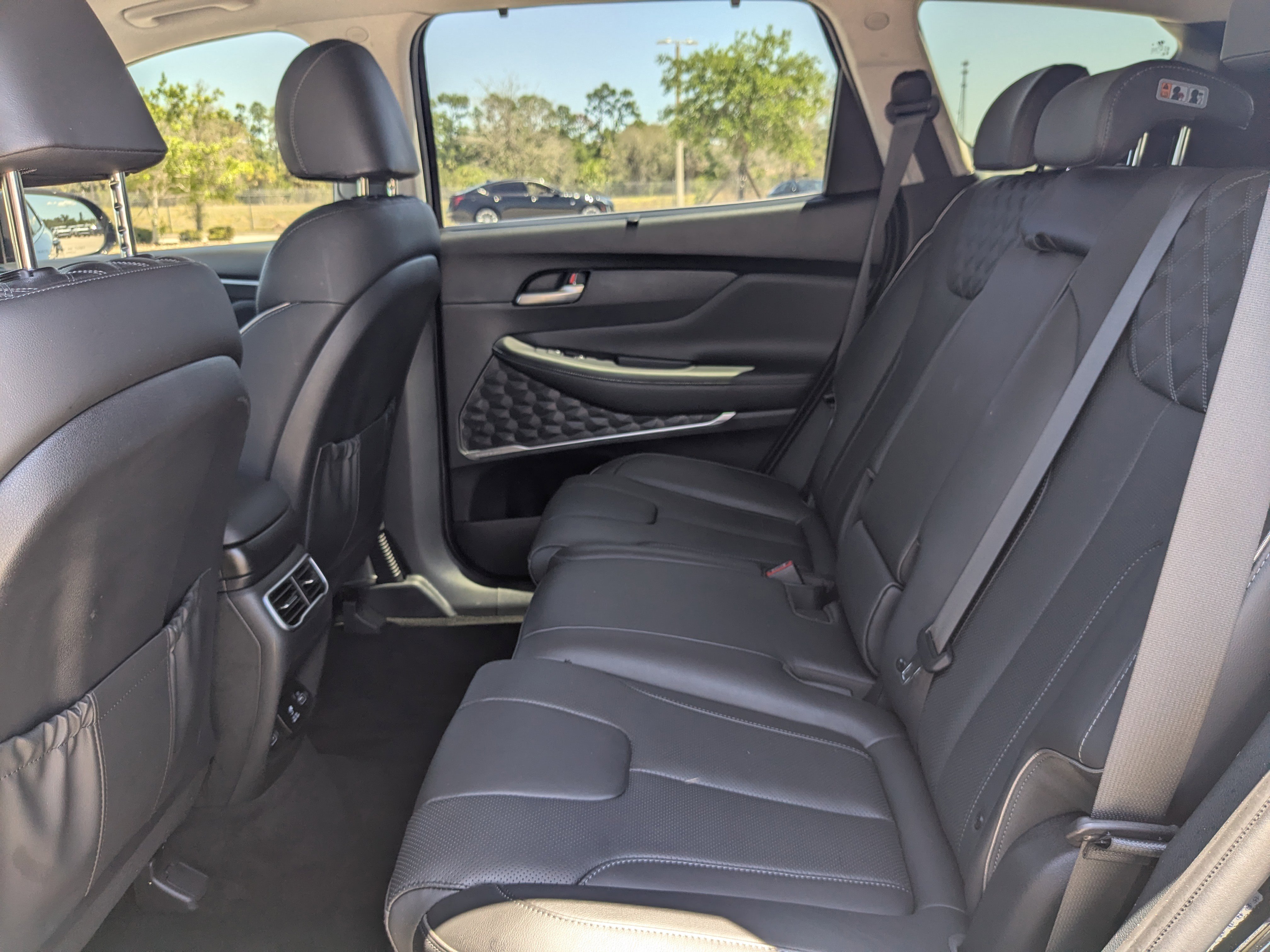 Used 2022 Hyundai Santa Fe Limited AWD/4WD image 18