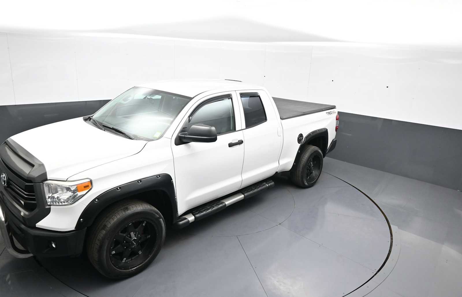 Used 2016 Toyota Tundra SR w/ Exterior Package AWD/4WD image 32