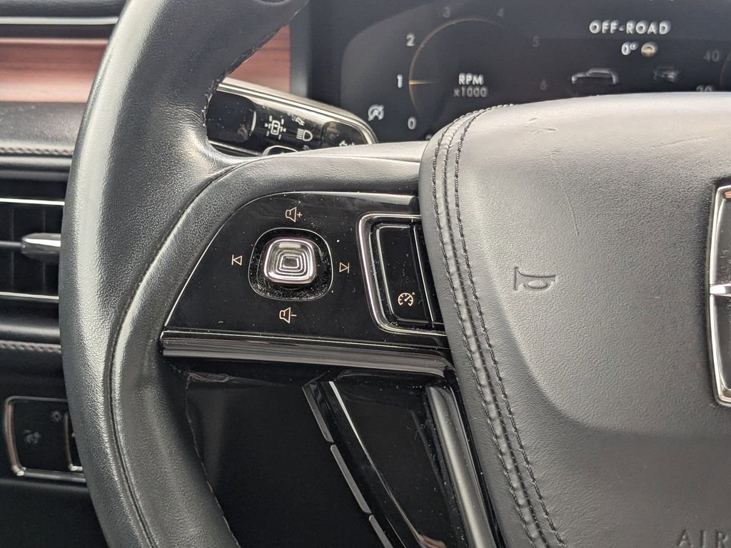 Used 2023 Lincoln Aviator Reserve image 29