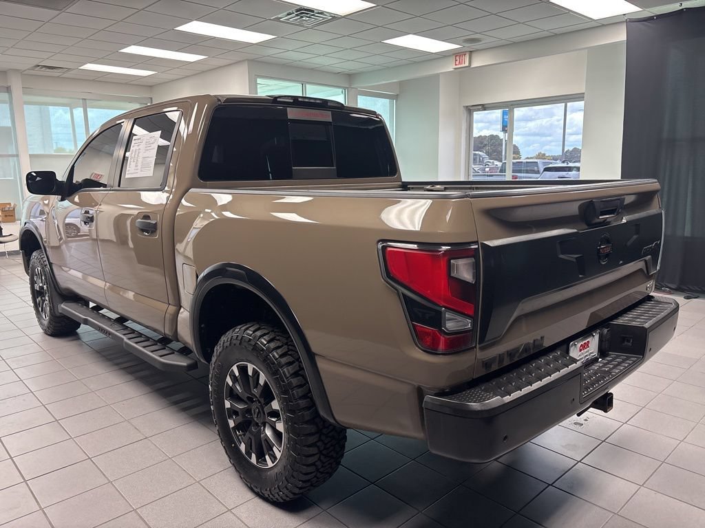 Used 2020 Nissan Titan PRO-4X w/ Pro-4x Convenience Package AWD/4WD image 6