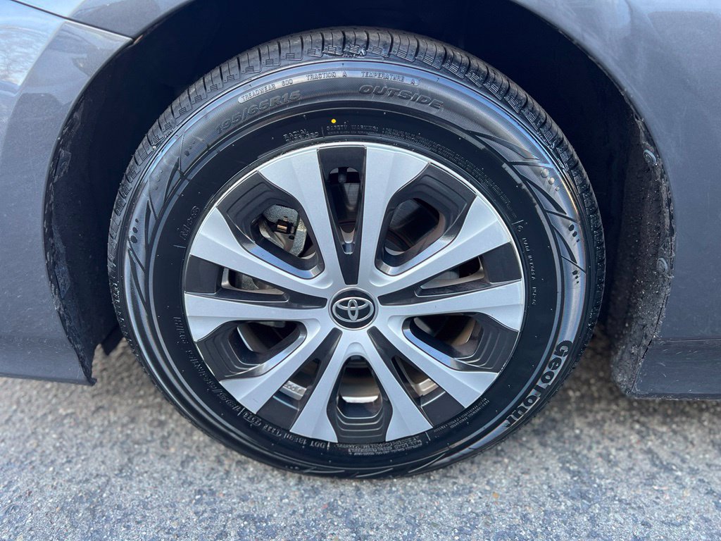 Certified 2022 Toyota Prius Prime XLE FWD image 9