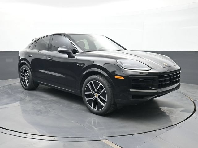 Certified 2024 Porsche Cayenne Coupe AWD/4WD image 25